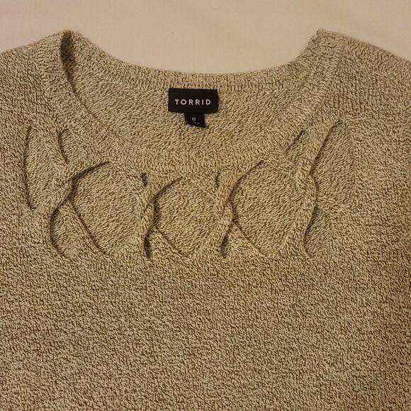 Torrid Twist Knot Sweater Top size 0 - Picture 3 of 8